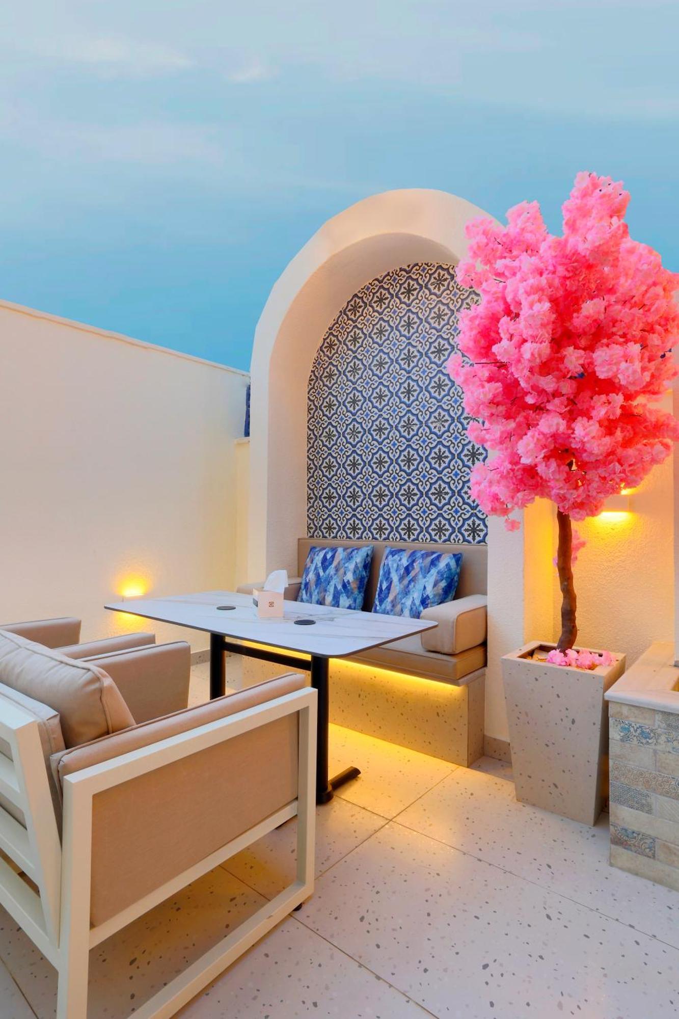 G Hotel Amman Bagian luar foto