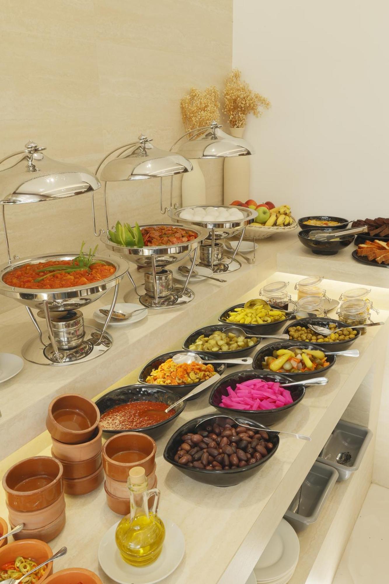G Hotel Amman Bagian luar foto