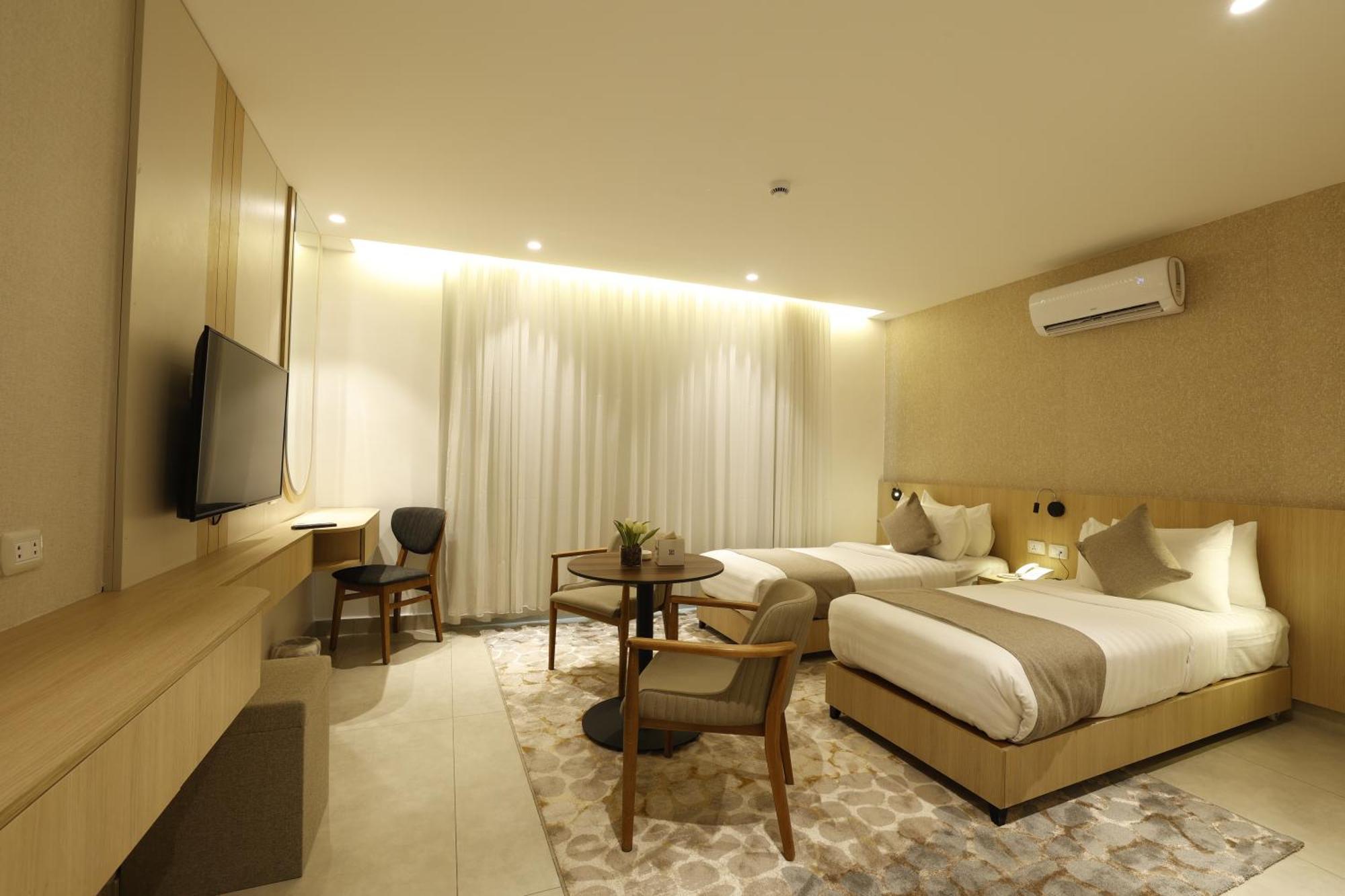 G Hotel Amman Bagian luar foto