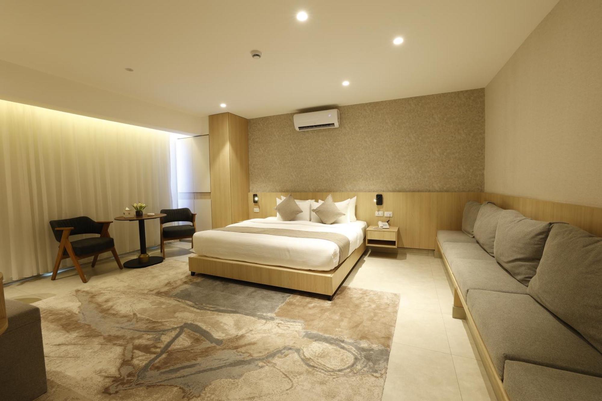 G Hotel Amman Bagian luar foto