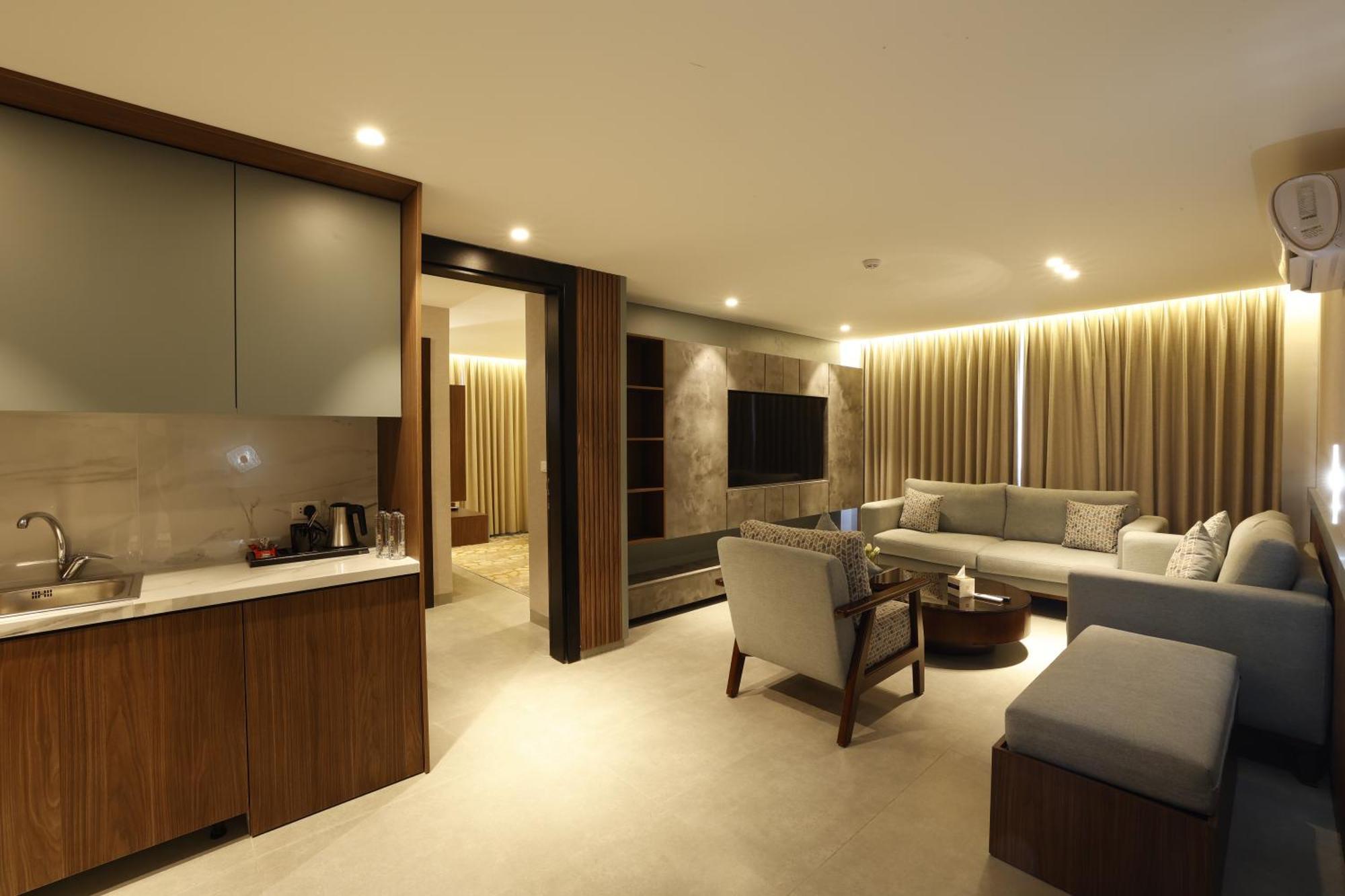 G Hotel Amman Bagian luar foto